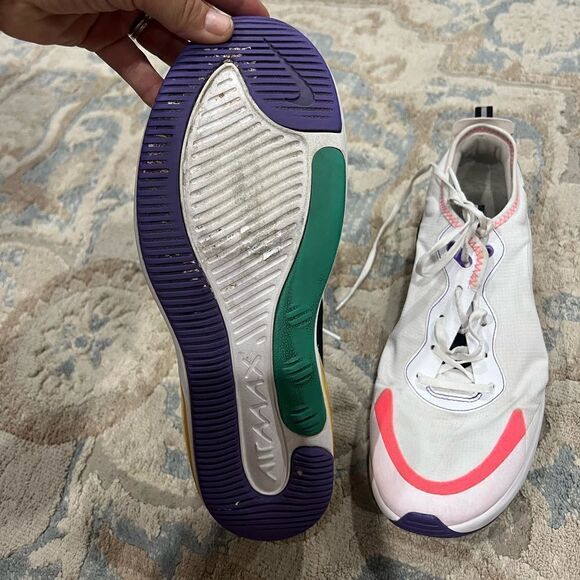 Nike Shoes | 10 - Picture 3 of 5